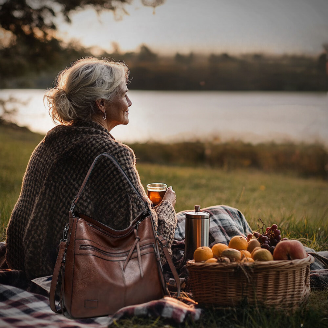 Lilla | Opulent Tote Bag with Timeless Design