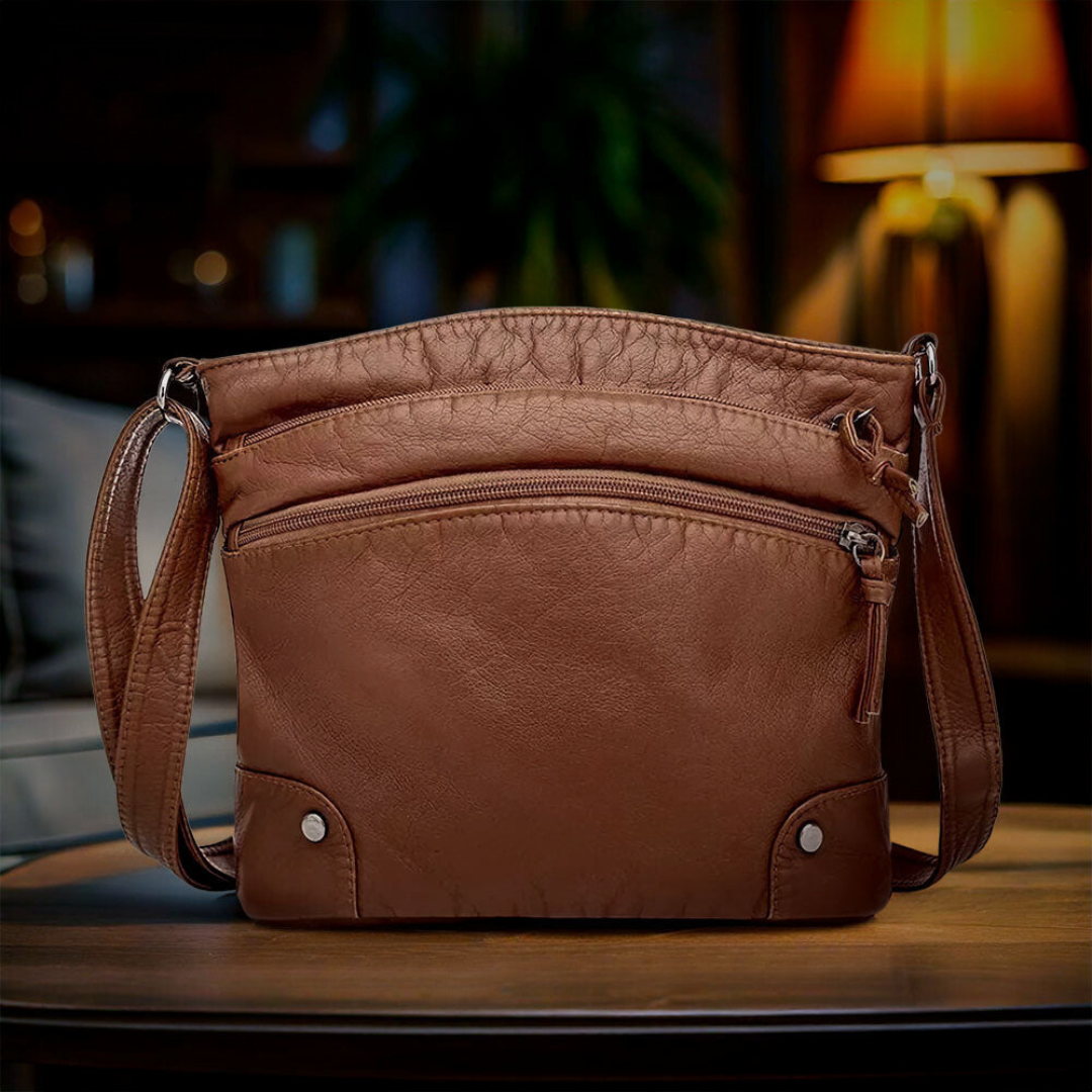 Zoe | Wallet with an Timeless Charm