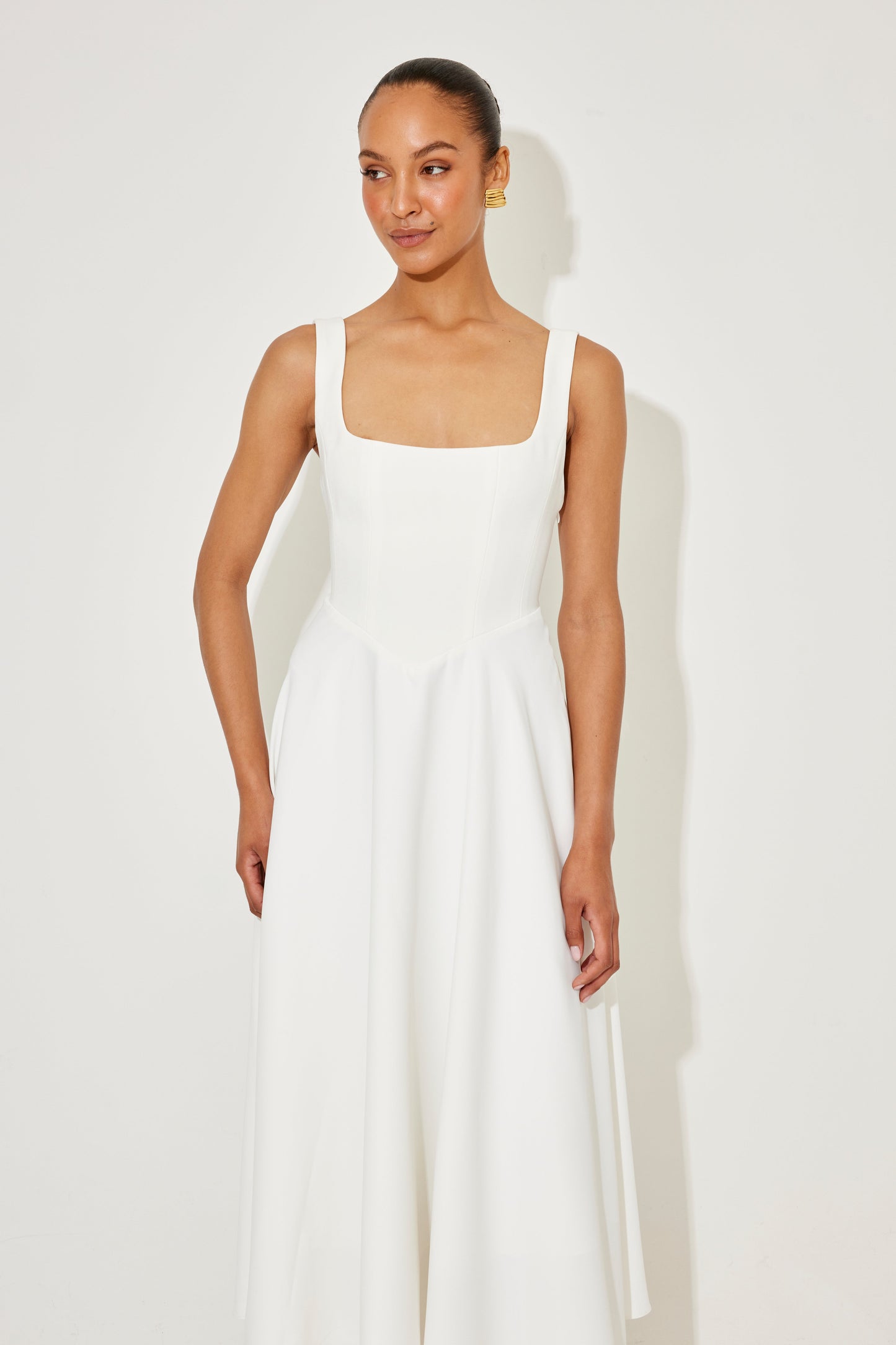 Aurora – Vestito Flowy Midi Elegante