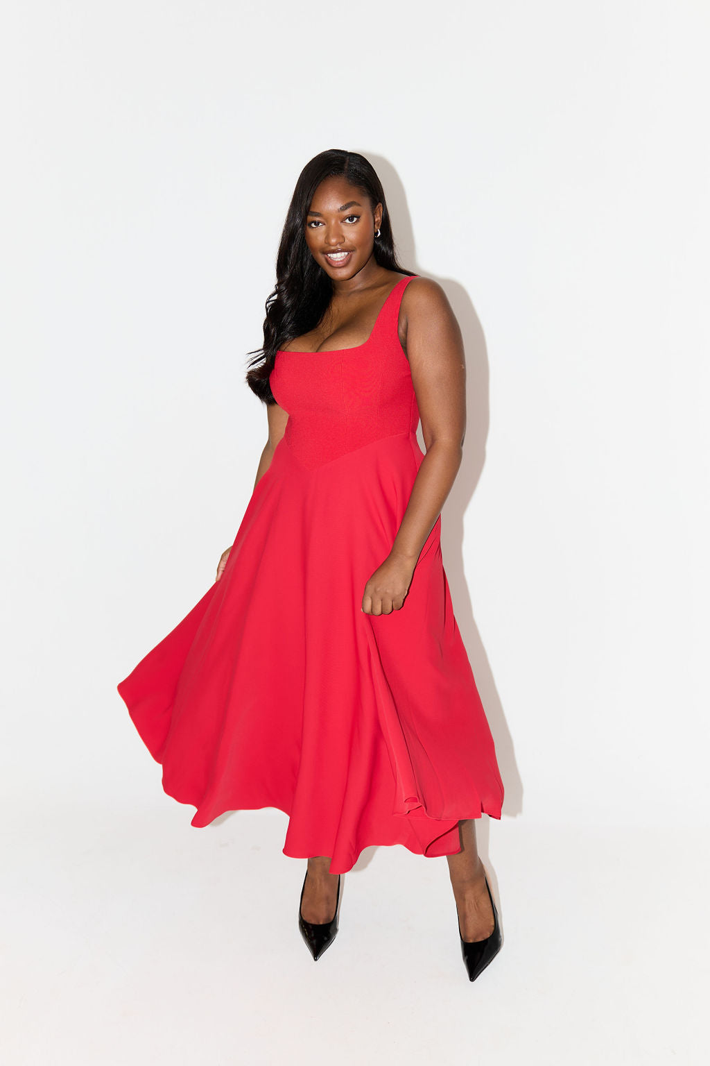 Aurora – Vestito Flowy Midi Elegante